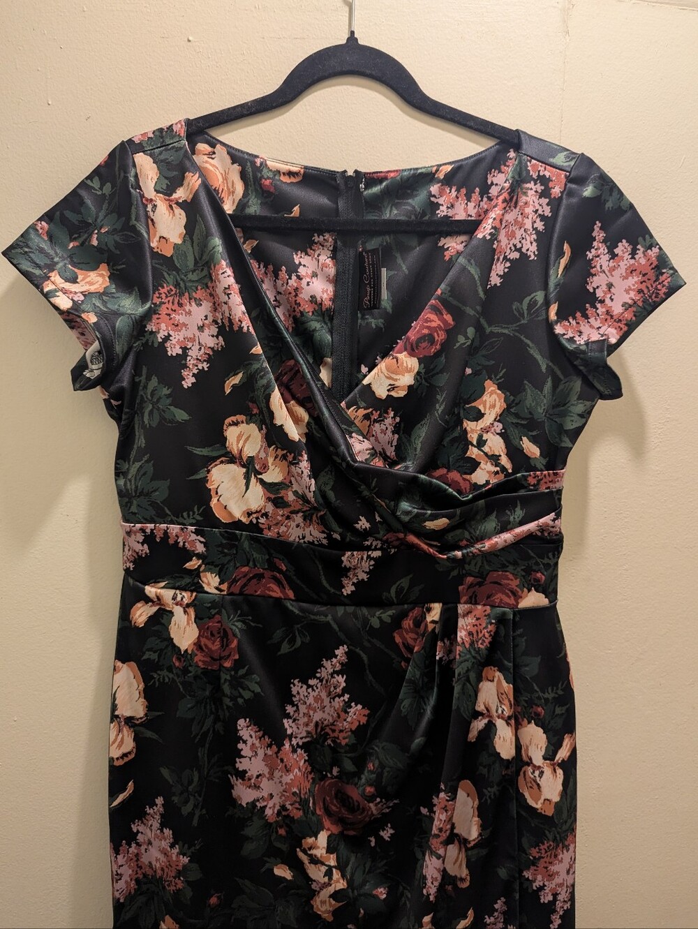 Pinup Couture Ava Faux Wrap Wiggle Satin Dress Black w/ Pink Floral Print- XL - Picture 3 of 16
